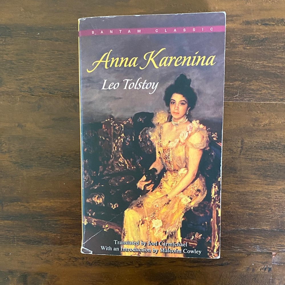 Anna Karenina by Leo Tolstoy - Paperback
